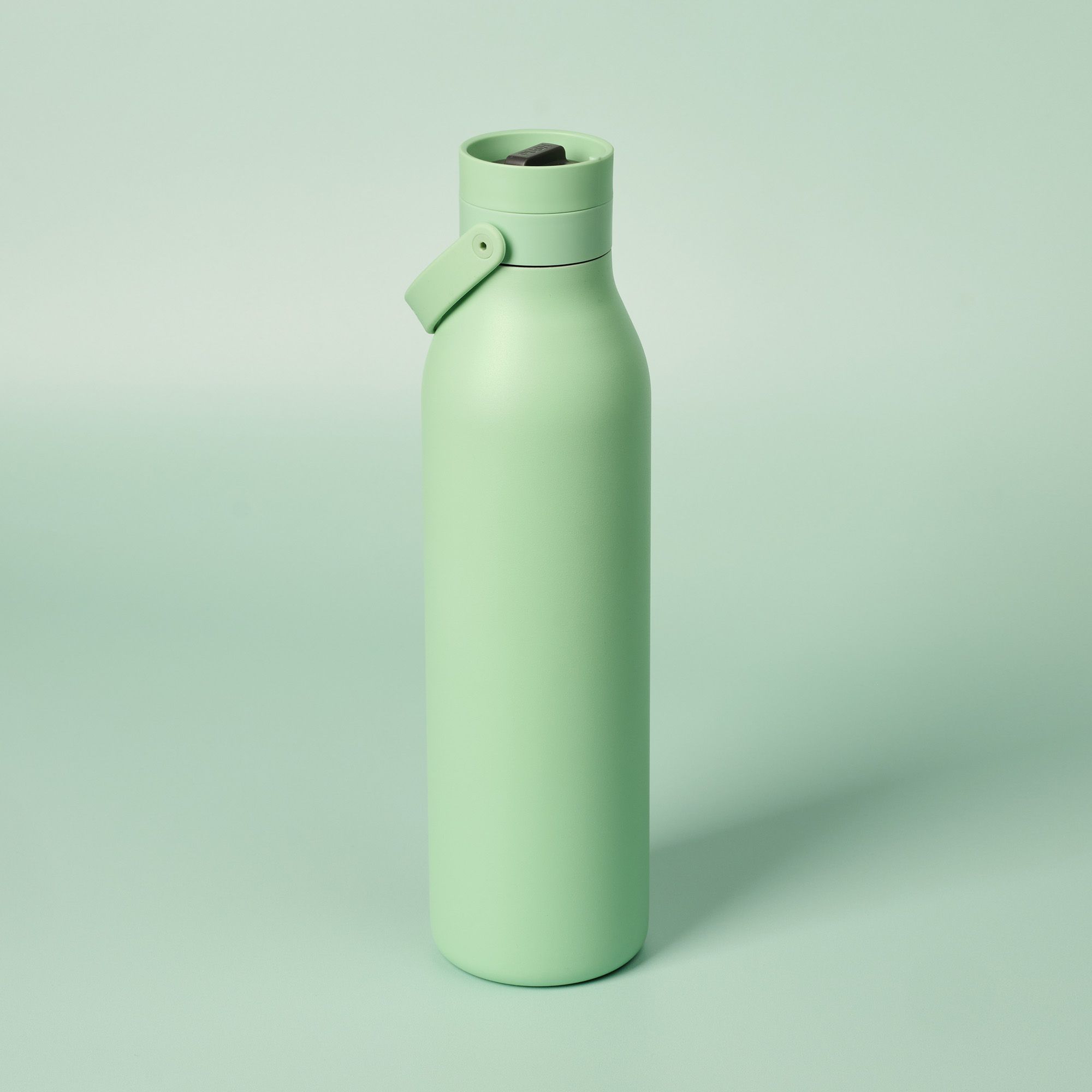 Circular&Co Website_ Stainless Steel_Reusable Bottle_ Seaglass Green _750ml Circular&Co Reusable Stainless Steel Water Bottle Seaglass Green 750ml